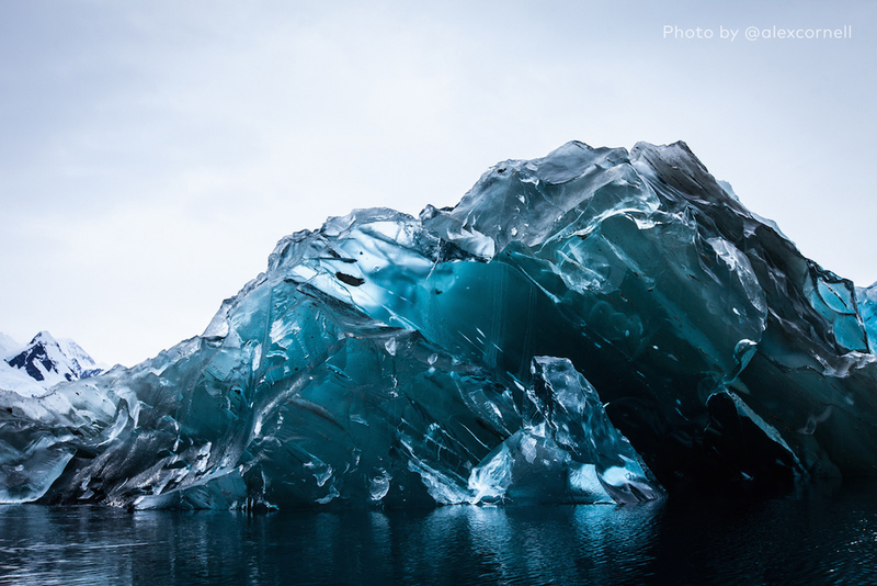 Illustration for article titled How I Shot an Upside-Down Glacier in Antarctica